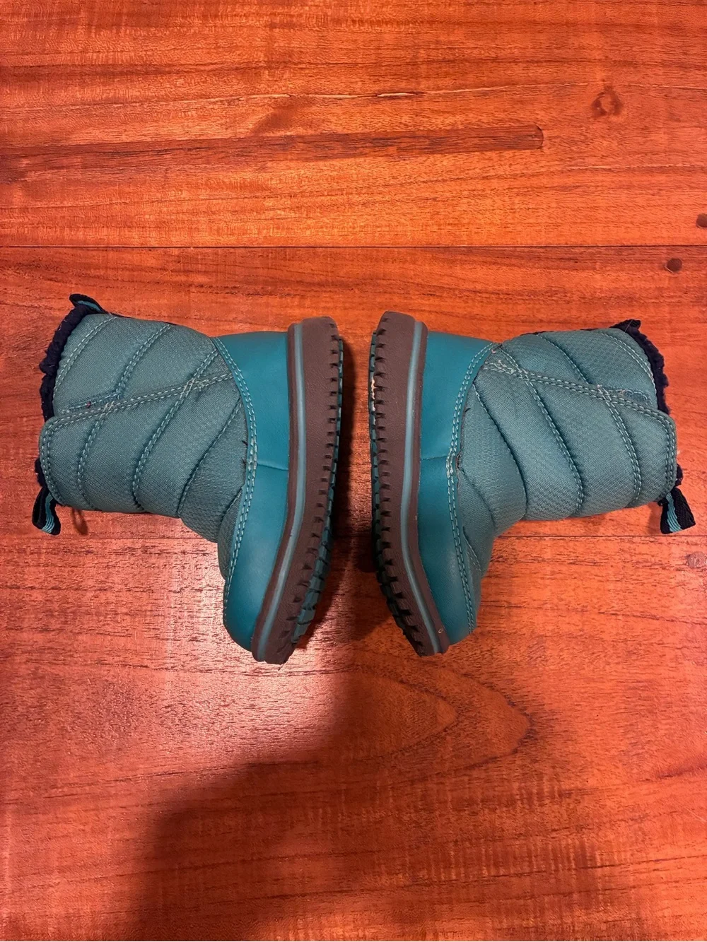 L.L. Bean Toddlers' Ultralight Winter Boots Teal Snow Boot with Toggle Size 5